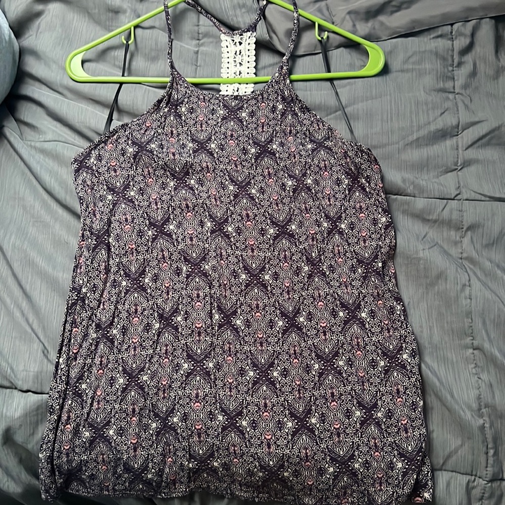Made in USA. Kaileign medium purple tank top